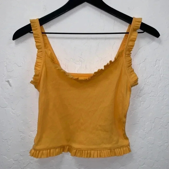 Me to We Essentials Yellow Cropped Tank Top Size Small - Picture 1 of 4